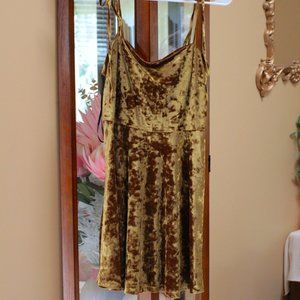 Forever 21 Velvet Mini Dress Fit & Flare tie straps Gold green